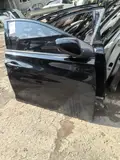 Hyundai Elantra · Puerta delantera derecha 2