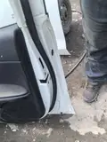 17 Kia k2 · Cửa trước phải 5
