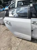 17 Kia K2 · Right rear door · dented 2
