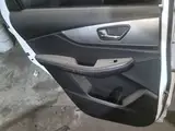 Dongfeng Fengguang 560 · Pintu belakang kiri 5