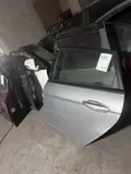 Fiesta · ປະຕູຫຼັງຊ້າຍ 3