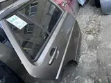 باب خلفي أيمن · Jetta · طراز قديم 3