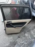 باب خلفي أيمن · Jetta · طراز قديم 4