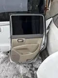 Livina · Pintu belakang kanan 3