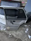 باب خلفي أيمن · 10 Jetta · متضرر 5