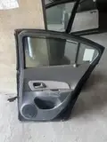 Cruze · ປະຕູຫຼັງຂວາ 4