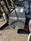 crv · Porte arrière gauche 2