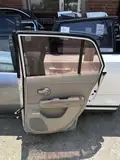 Tiida · Pintu belakang kanan 4