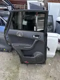 GS5 · Left rear door 4