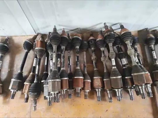 សំណុំអ័ក្សបើកបរ CV OEM ប្រើរួច ខាងឆ្វេង និងស្តាំ 2